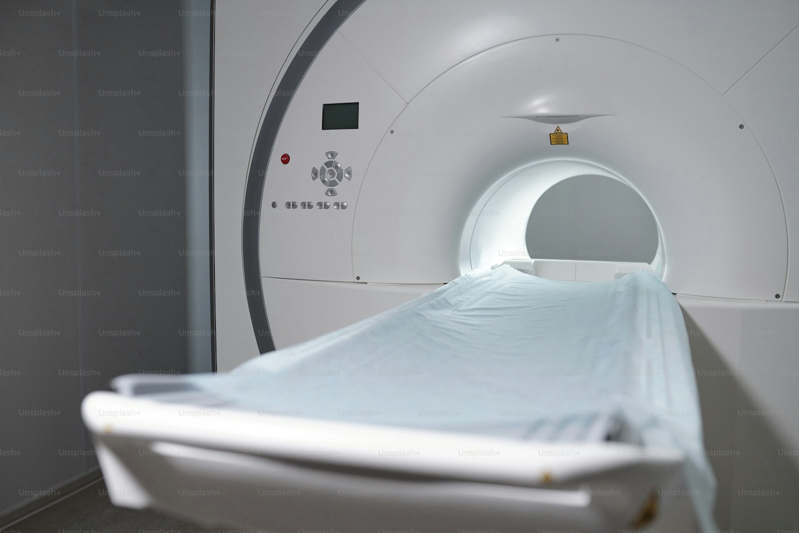 Salle d'imagerie médicale moderne — Centre Dr DIOURI Lamya